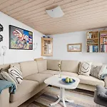 2 Bedroom Cozy In V Dom wakacyjny Esbjerg